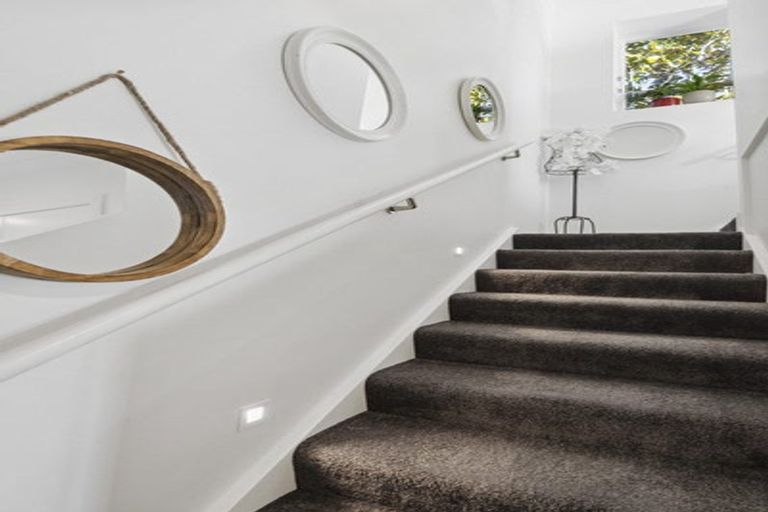 Photo of property in 78 Grays Road, Camborne, Porirua, 5026