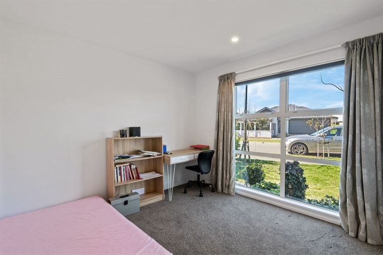 Photo of property in 21 Bronco Drive, Aidanfield, Christchurch, 8025