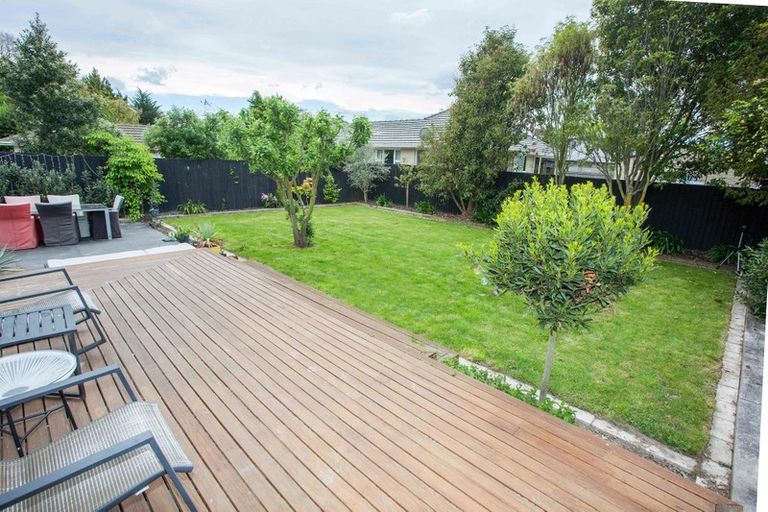 Photo of property in 25 Centaurus Road, Cashmere, Christchurch, 8022