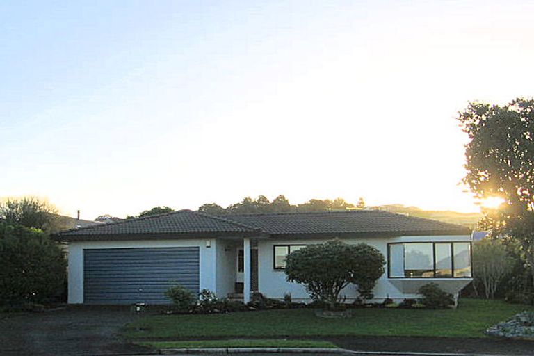 Photo of property in 5 Ruby Place, Orewa, 0931