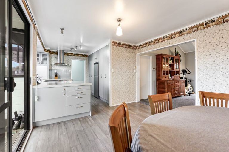 Photo of property in 77 Endeavour Avenue, Flagstaff, Hamilton, 3210