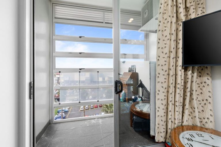 Photo of property in Proximity Apartments, 606/17 Osterley Way, Manukau, Auckland, 2104