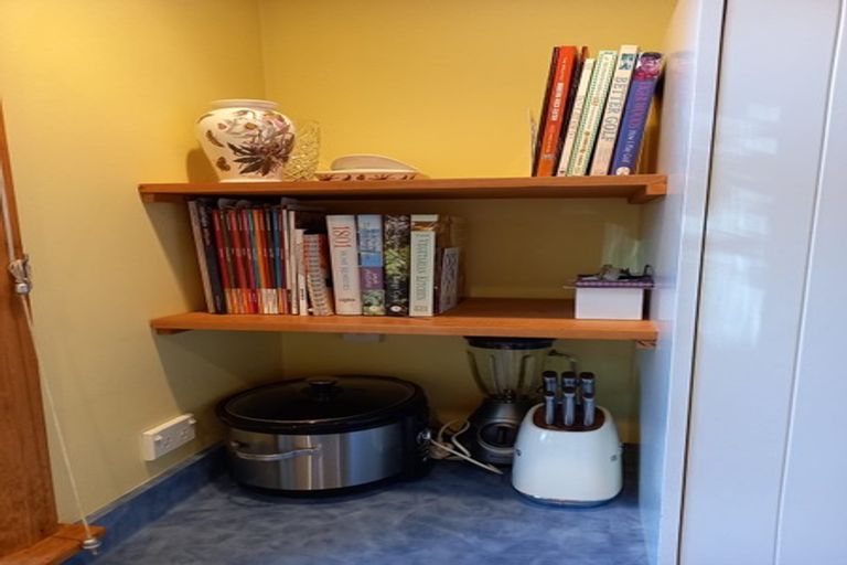 Photo of property in 96a Arawhata Road, Paraparaumu, 5032