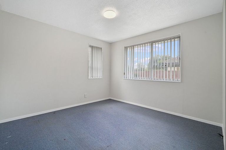 Photo of property in 7 Mckellar Place, Hornby, Christchurch, 8042