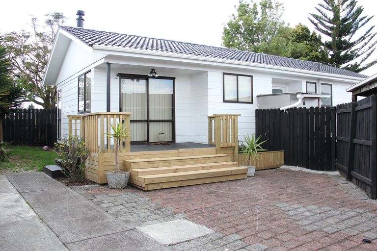 Photo of property in 4a Palmers Road, Clendon Park, Auckland, 2103