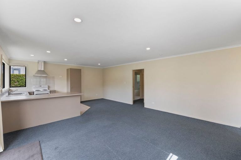 Photo of property in 6 Robinia Place, Snells Beach, 0920