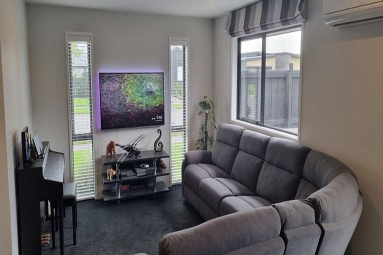 Photo of property in 11 Sweeney Street, Marshland, Christchurch, 8083