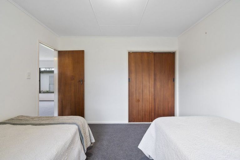 Photo of property in 4 Bethel Court, Milson, Palmerston North, 4414