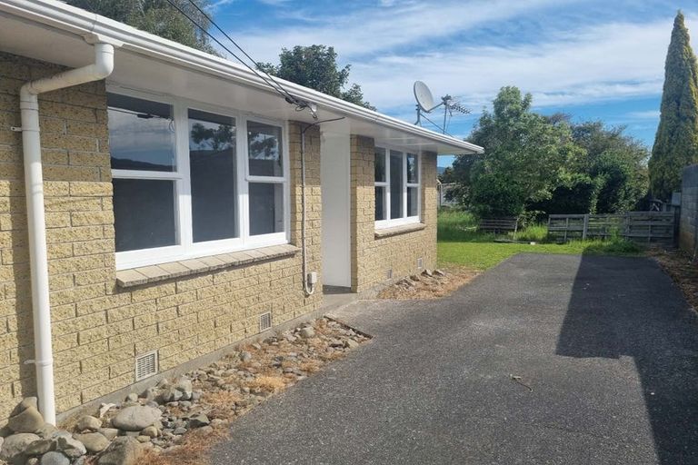 Photo of property in 26 Liverpool Street, Trentham, Upper Hutt, 5018