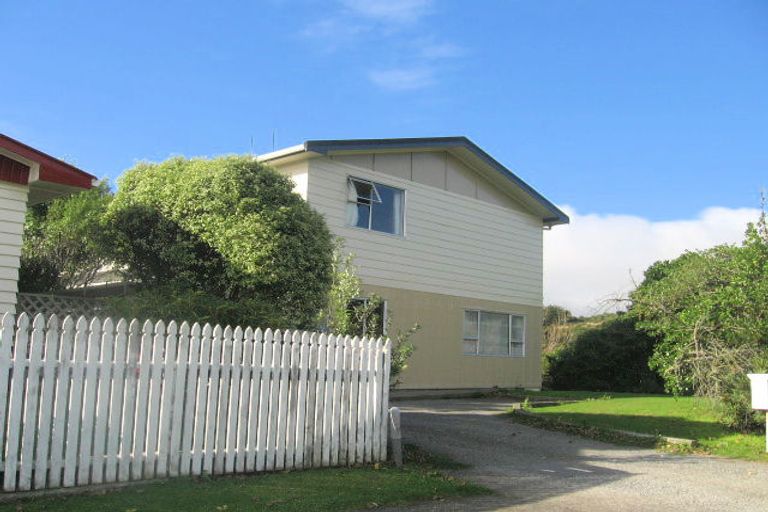 Photo of property in 7 Gillies Place, Ranui, Porirua, 5024