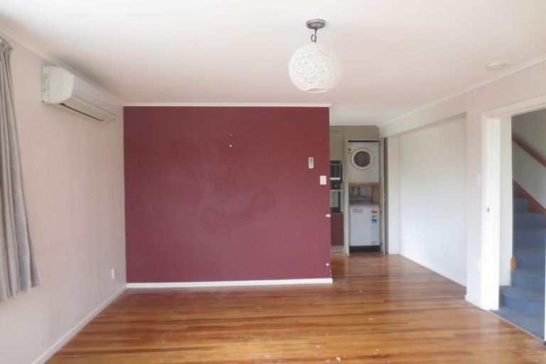 Photo of property in 60 Beazley Avenue, Paparangi, Wellington, 6037