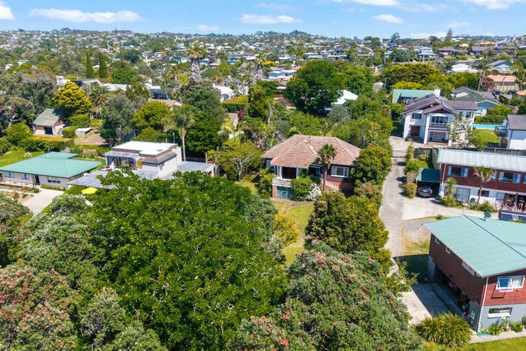 Photo of property in 45 Rock Isle Road, Torbay, Auckland, 0630