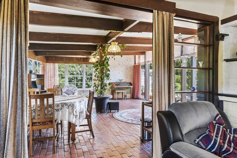 Photo of property in 72 Leinster Avenue, Raumati South, Paraparaumu, 5032