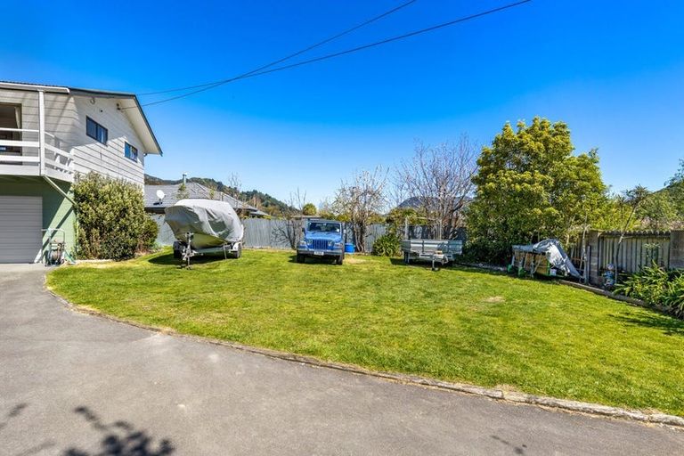 Photo of property in 296 Waikawa Road, Waikawa, Picton, 7220