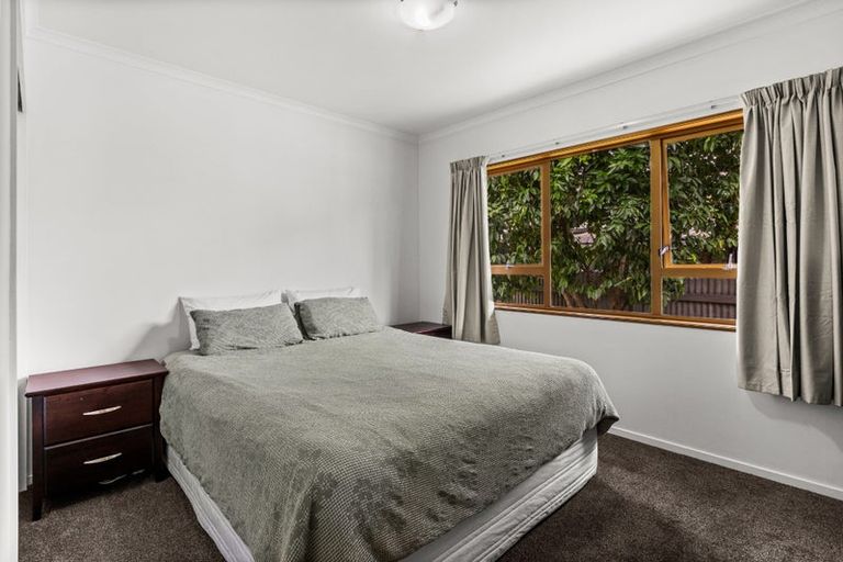 Photo of property in 17 Elliott Street, Taradale, Napier, 4112