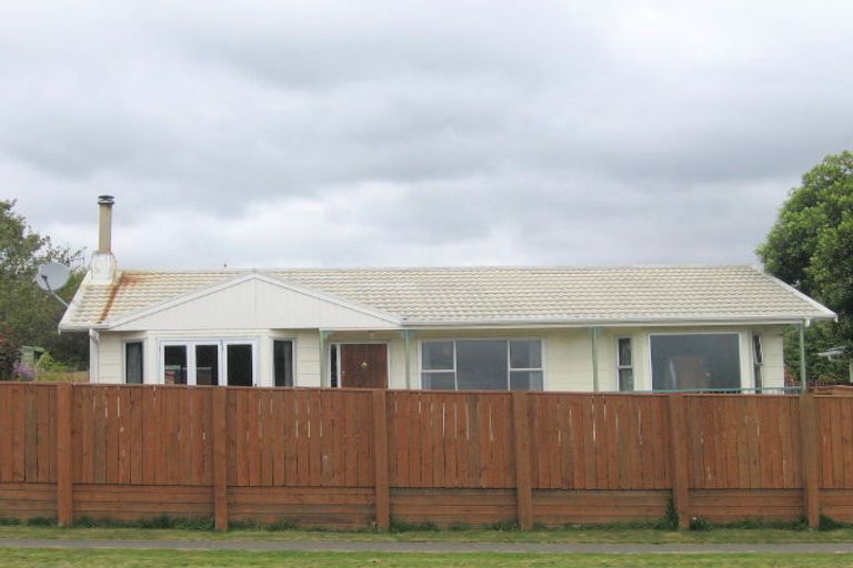 Photo of property in 82 Richmond Avenue, Richmond Heights, Taupo, 3330
