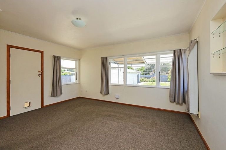 Photo of property in 38 Hillary Crescent, Maraenui, Napier, 4110