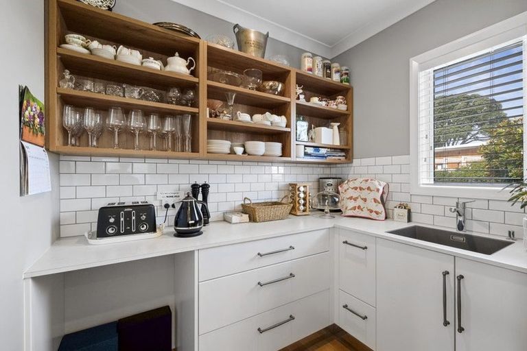 Photo of property in 18 Wills Road, Bell Block, New Plymouth, 4312