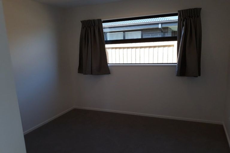 Photo of property in 10 Perendale Street, Belfast, Christchurch, 8051