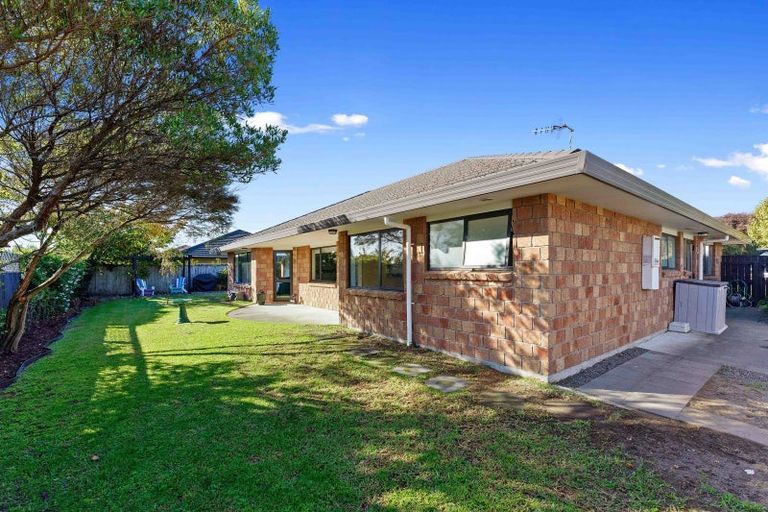 Photo of property in 28 Rifleman Lane, Paraparaumu Beach, Paraparaumu, 5032