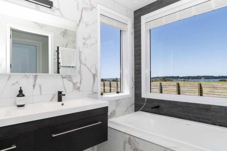 Photo of property in 65d Hamurana Road, Omokoroa, 3114