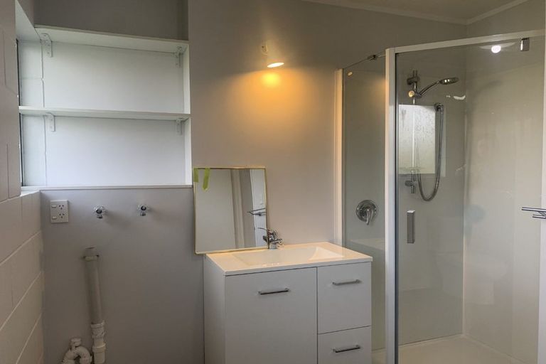 Photo of property in 9 Alston Avenue, Kelston, Auckland, 0602