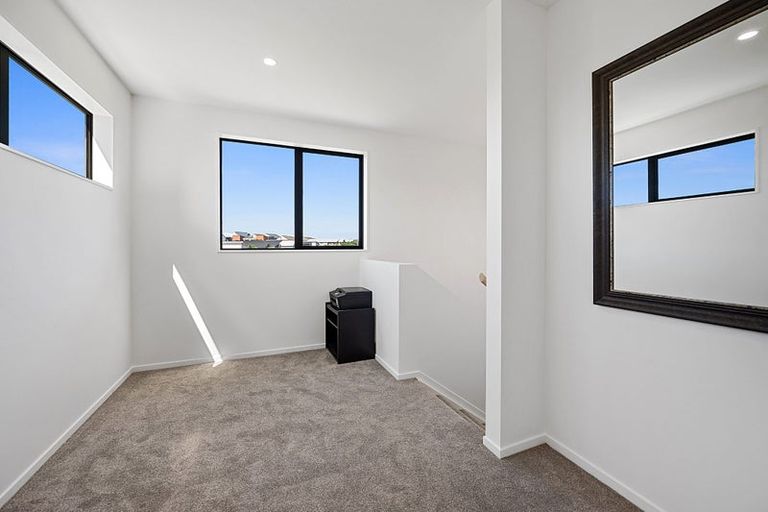 Photo of property in 91 Joshua Carder Drive, Hobsonville, Auckland, 0616
