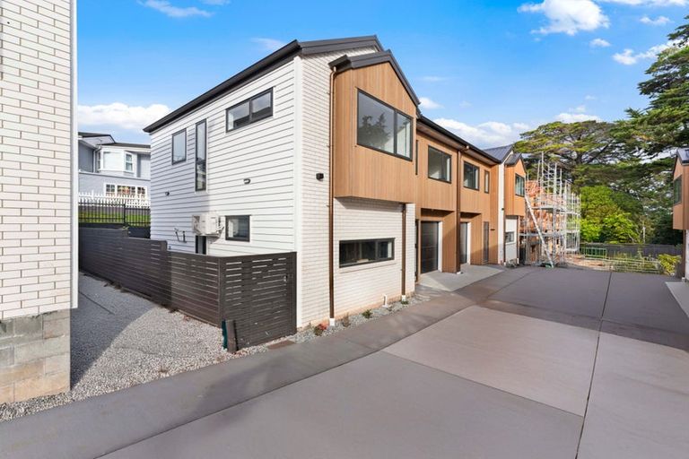 Photo of property in 27 Red Hill Road, Red Hill, Papakura, 2110