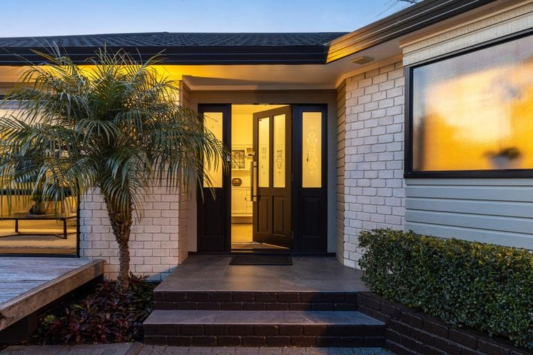 Photo of property in 23 Glucina Avenue, West Harbour, Auckland, 0618