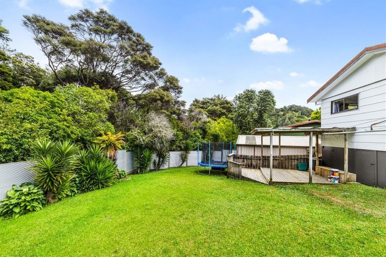 Photo of property in 16 Thistledew Place, Bayview, Auckland, 0629