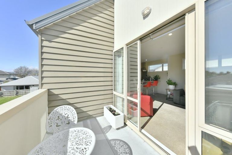 Photo of property in 9/9 Cameron Street, Sydenham, Christchurch, 8023