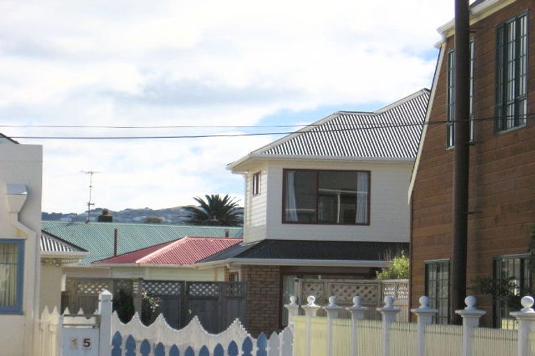 Photo of property in 17a The Quadrant, Miramar, Wellington, 6022