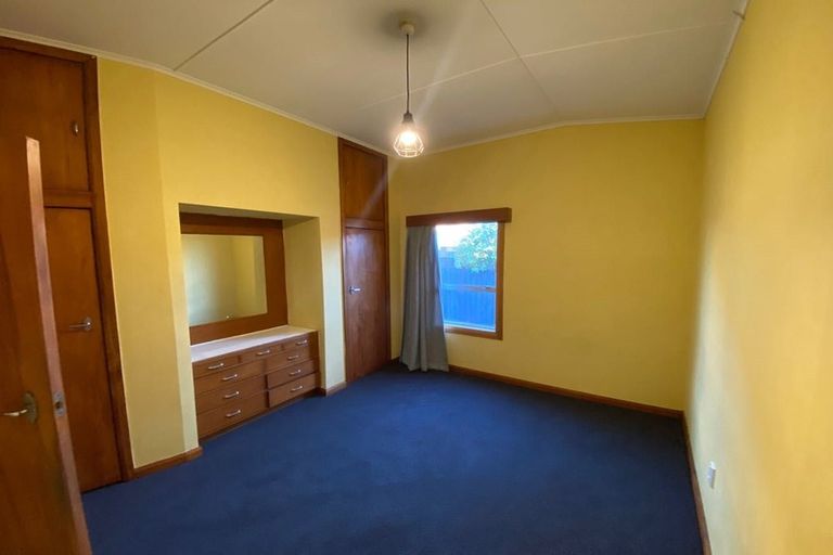 Photo of property in 18 Wood Street, Takaro, Palmerston North, 4410