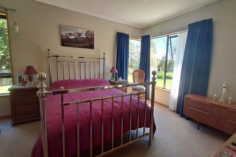 Photo of property in 19 Kew Road, Westport, 7825