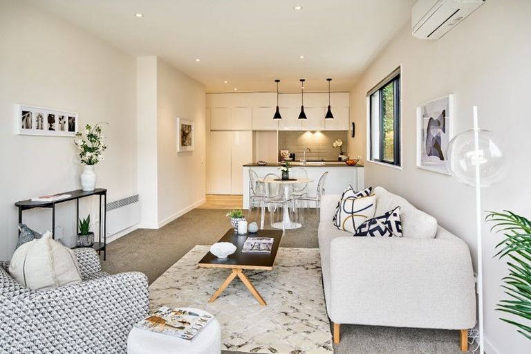 Photo of property in 19/6 Oswald Crescent, Paparangi, Wellington, 6037