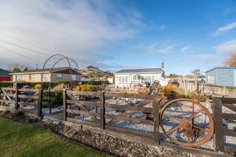 Photo of property in 20 Roseness Street, Palmerston, 9430