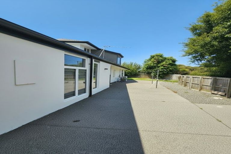 Photo of property in 2 Ensors Road, Opawa, Christchurch, 8023