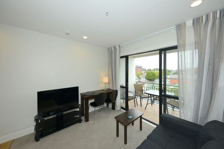 Photo of property in West Fitzroy, 5d/66 Armagh Street, Christchurch Central, Christchurch, 8013