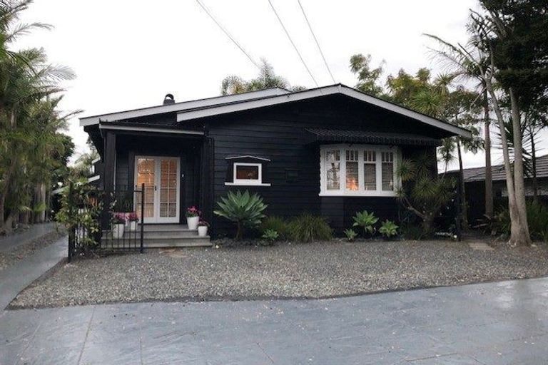 Photo of property in 16 Wilkinson Road, Ellerslie, Auckland, 1060