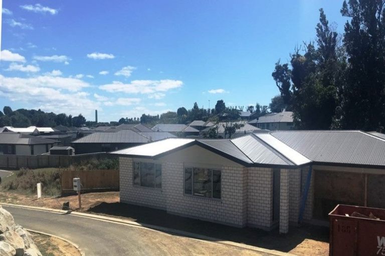 Photo of property in 1 Totarahoe Lane, Whalers Gate, New Plymouth, 4310