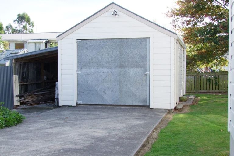 Photo of property in 12 Dryden Street, Milton, 9220