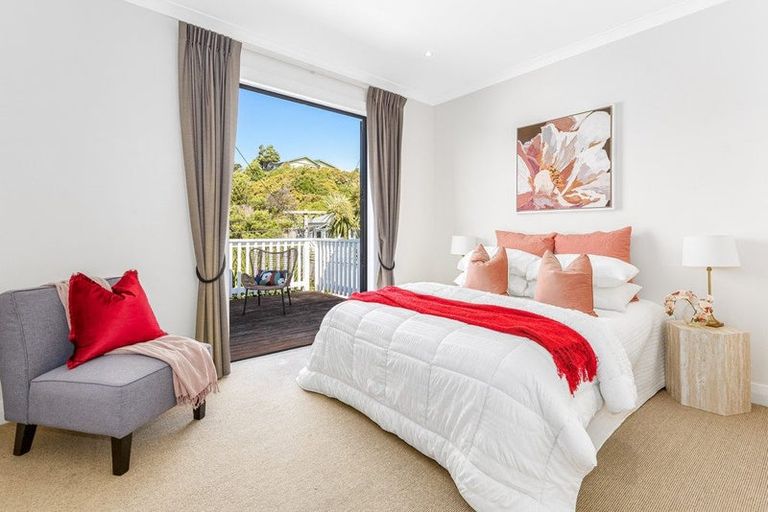 Photo of property in 94 Eden Street, Island Bay, Wellington, 6023