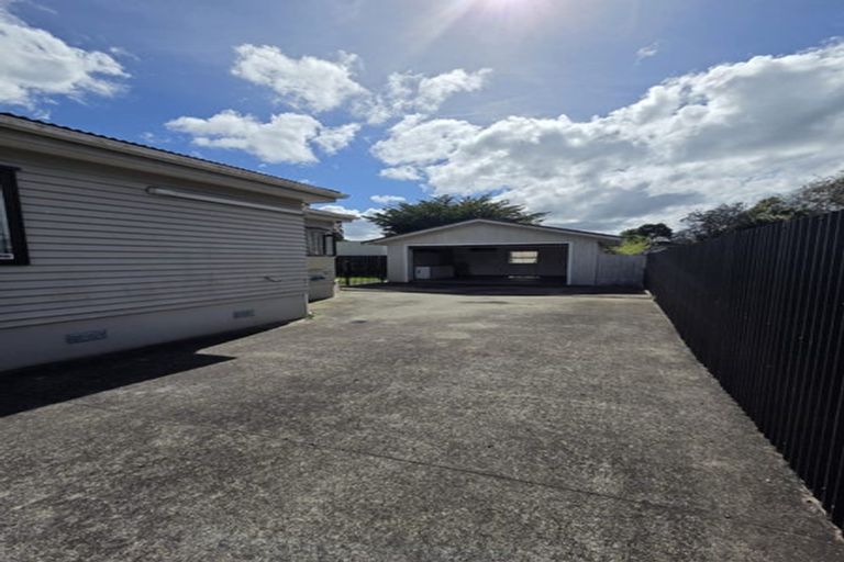 Photo of property in 1/70 Kelvin Road, Papakura, 2110