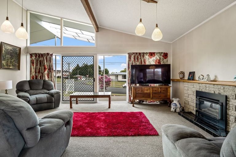 Photo of property in 30 Garden Heights Avenue, Glenview, Hamilton, 3206