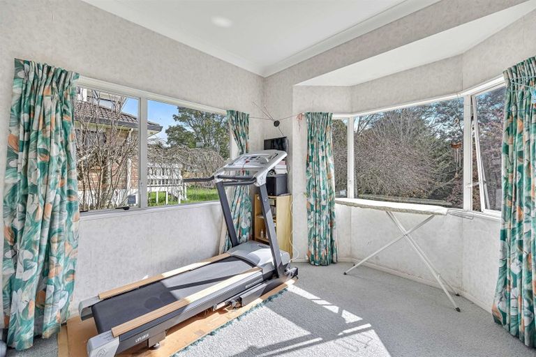 Photo of property in 10 Belvedere Court, West Harbour, Auckland, 0618