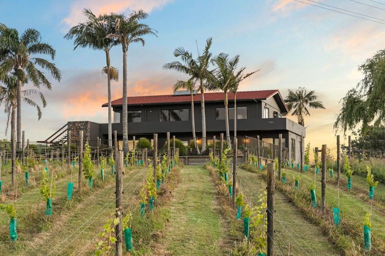 Photo of property in 337a Clarks Beach Road, Clarks Beach, Pukekohe, 2679