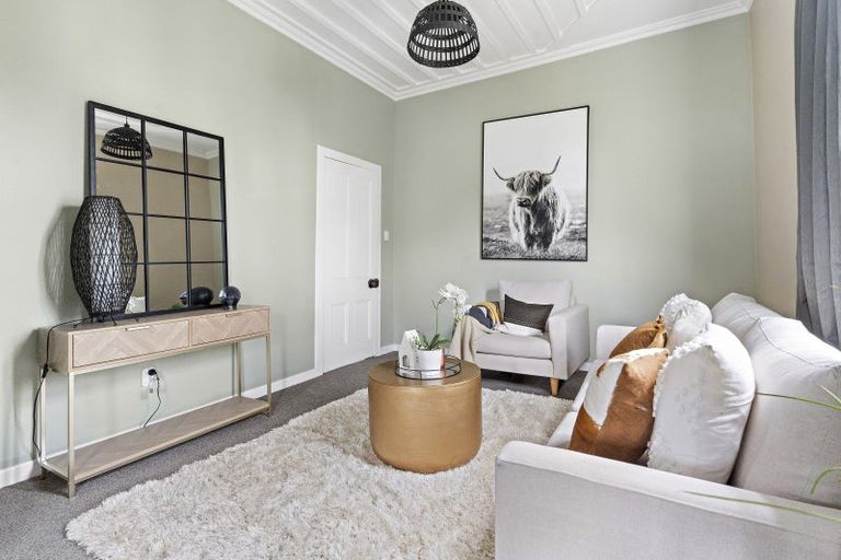 Photo of property in 130 Fitzherbert Street, Featherston, 5710