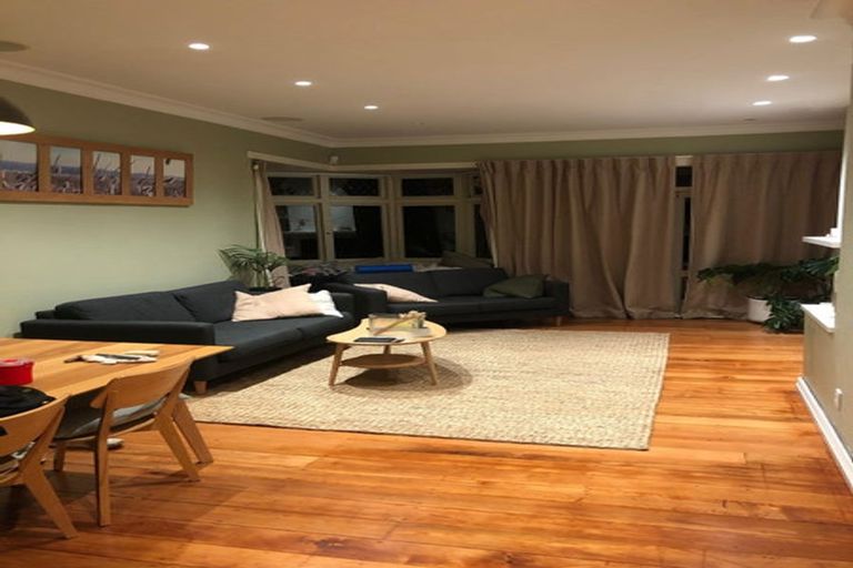Photo of property in 48 Maida Vale Road, Roseneath, Wellington, 6011
