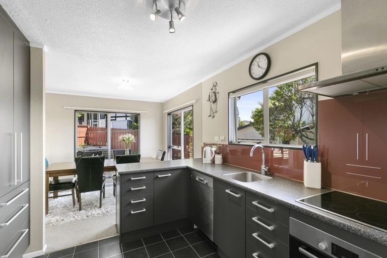 Photo of property in 11 Mallard Grove, Churton Park, Wellington, 6037