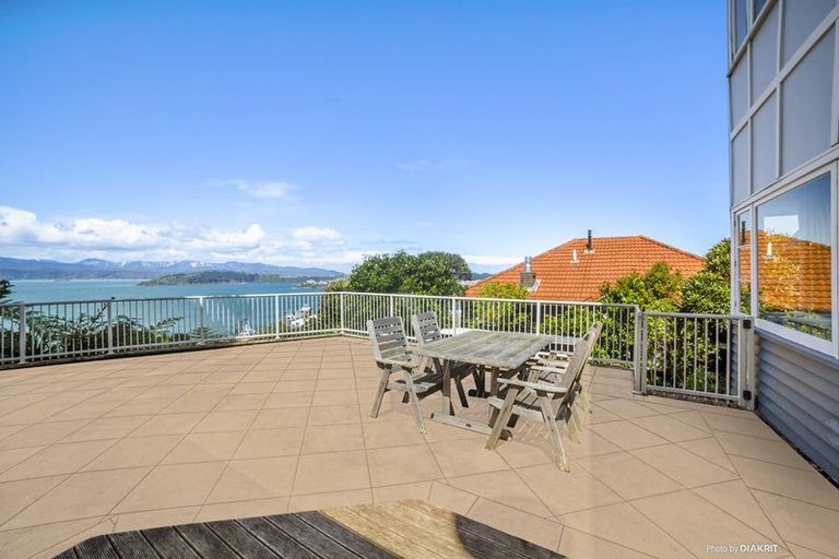 Photo of property in 32 Upper Watt Street, Wadestown, Wellington, 6012